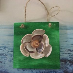 Seashell flower wall hanging decor plaque